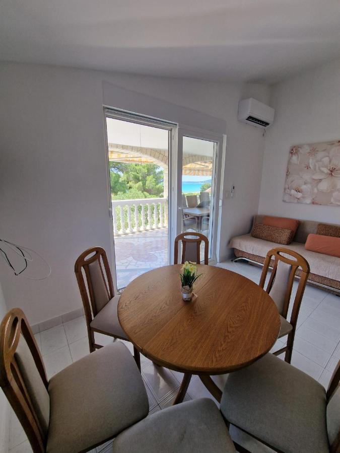 Apartman Lugovic 希贝尼克 外观 照片